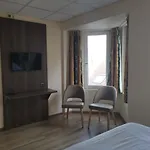 Ii Otel