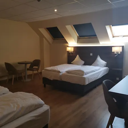 Ii Hotel 2*