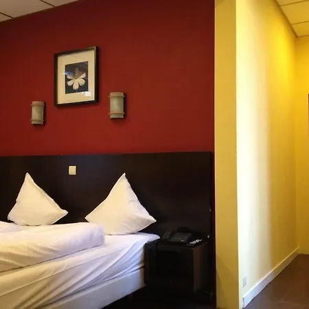 Hotel Ii