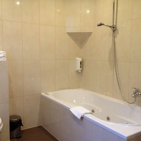 Hotel Ii 2*