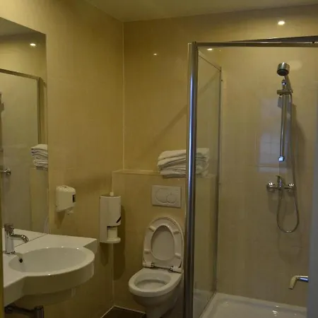 Ξενοδοχείο Ii 2*