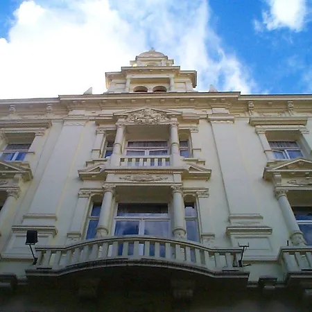 Ii Ξενοδοχείο 2*